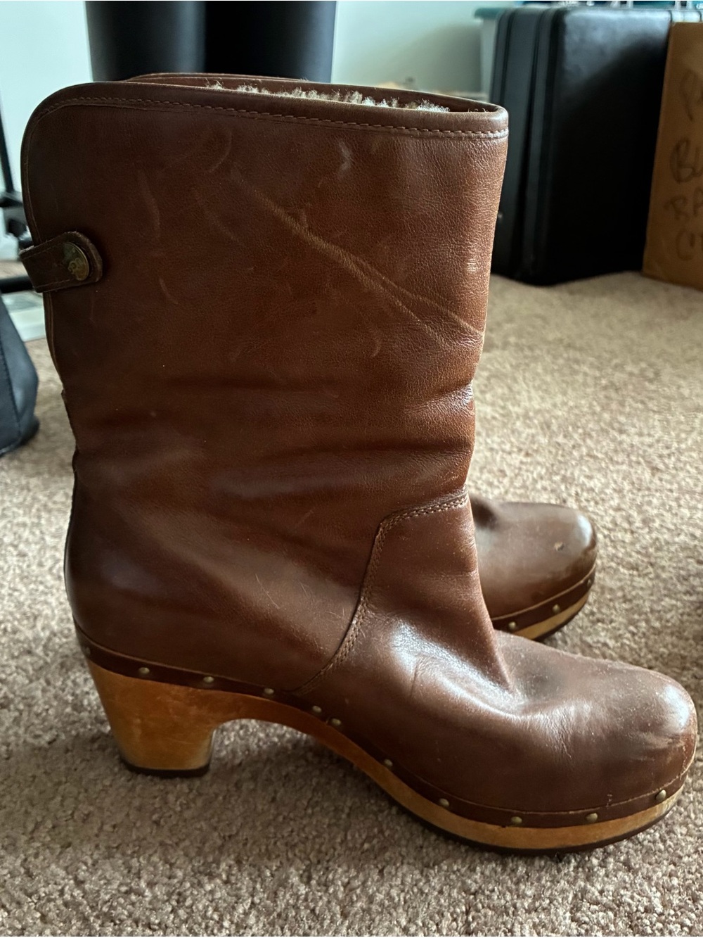 Brown Ugg nail head rivet ankle boots size 8